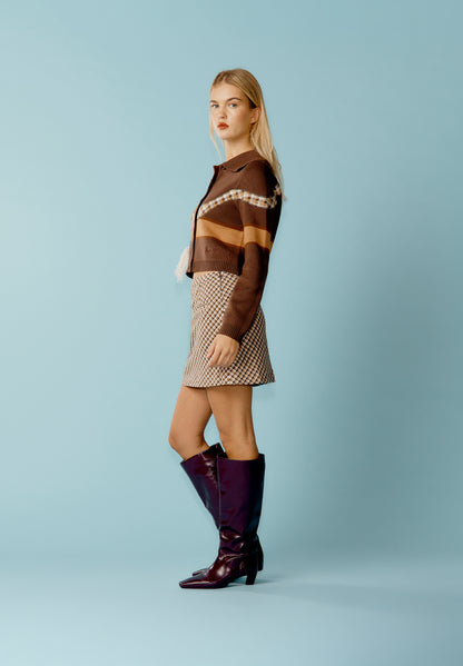 Kahverengi Köpekli Hırka