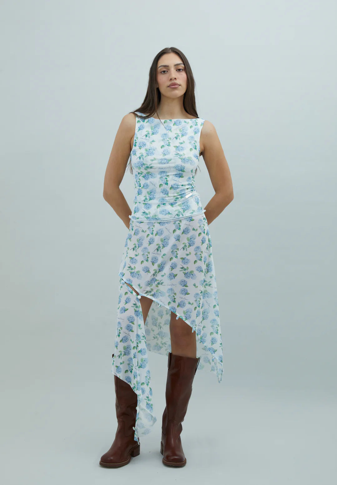 Ortanca Desenli Çift Katmanlı Tül Bluz